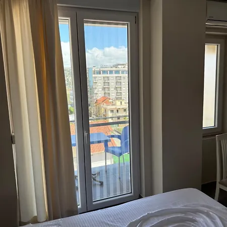 Shengjin Apartaments