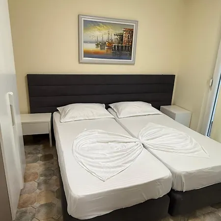 Shengjin Apartaments