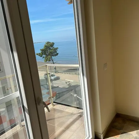 Shengjin Apartaments Apartmán *