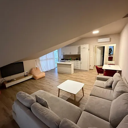 Shengjin Apartaments *