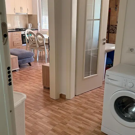 Shengjin Apartaments * Шенджин