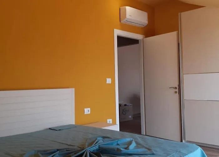 Shengjin Apartaments