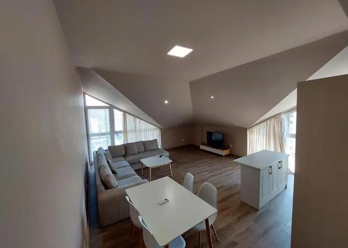 Shengjin Apartaments