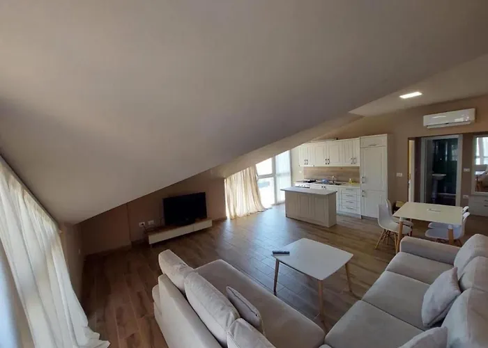 Shengjin Apartaments アパート *