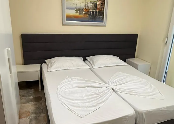 Shengjin Apartaments